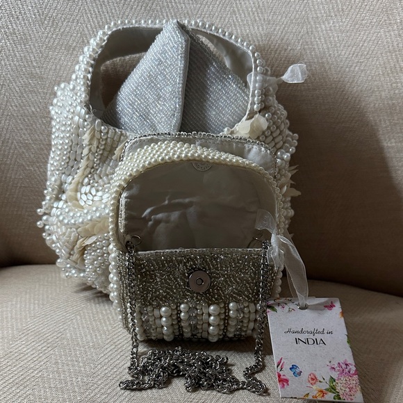 Evening Bag Pearl and Silver Bag Set of (3) - Picture 12 of 14